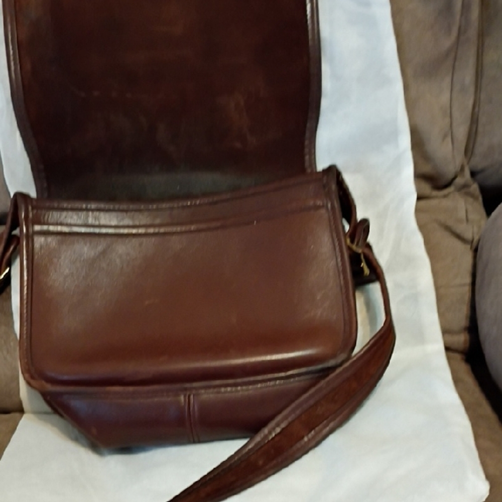 Coach Vintage Brown Classic Leather Shoulder Bag 💰 Last Call at this Price - Picture 2 of 5